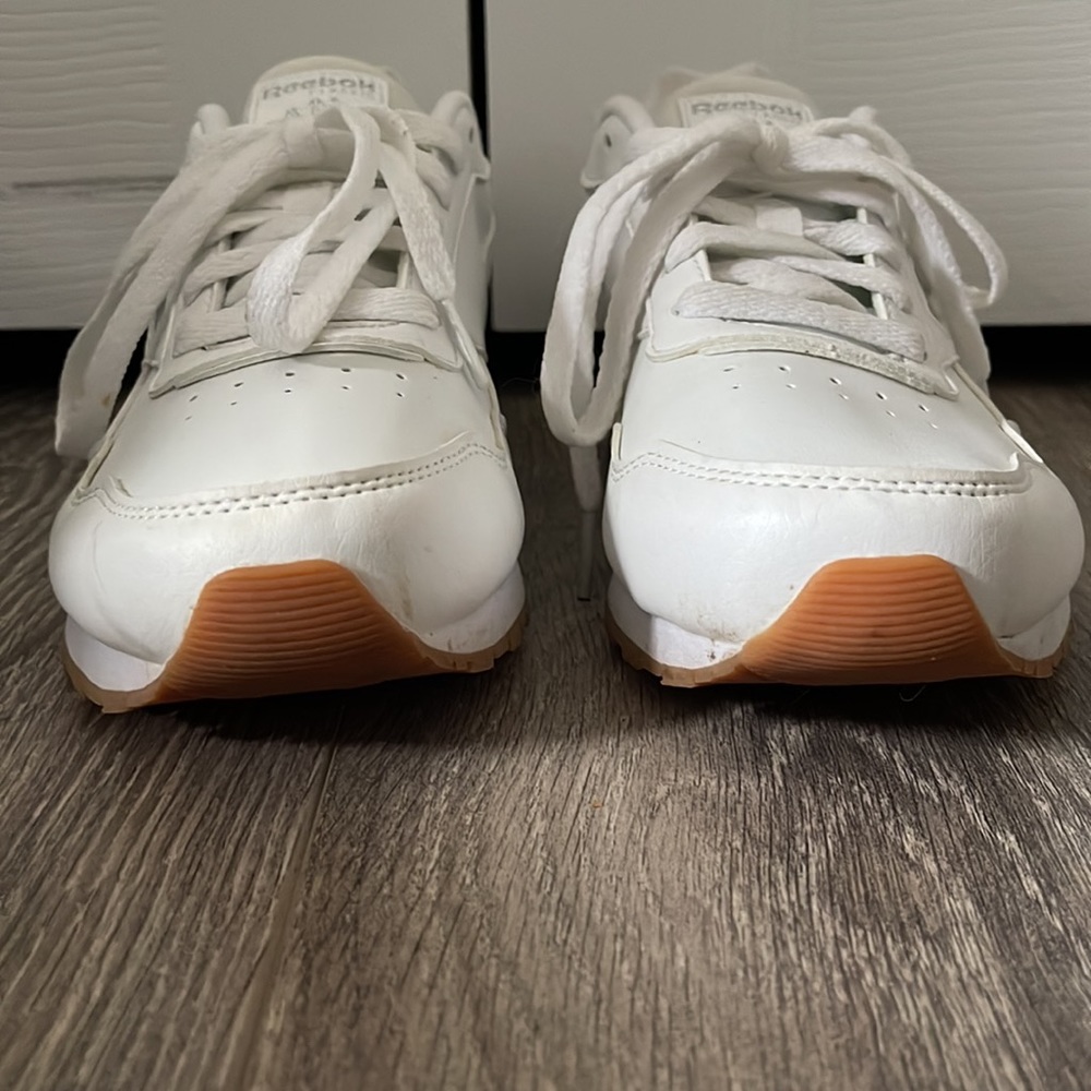 Reebok Classic - Picture 3 of 7